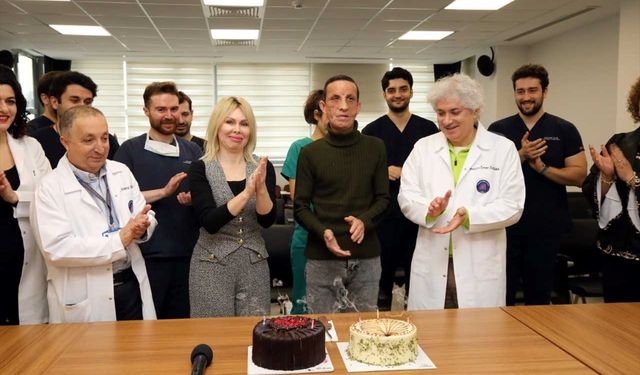 Türkiye'nin ilk yüz naklinin 14. yılı kutlandı