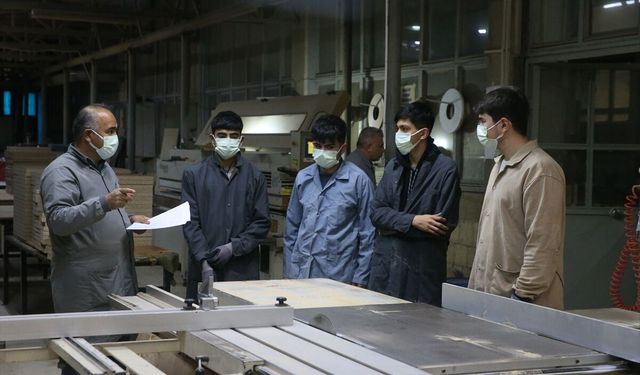 6 ŞUBAT DEPREMLERİNİN ÜÇÜNCÜ YILI - Kahramanmaraş'ta meslek liselerinde depreme rağmen üretim arttı