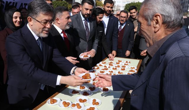 Tarım ve Orman Bakanı Yumaklı, Adana'da ziyaretlerde bulundu