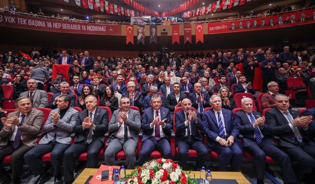 Özgür Özel: “Asrın Felaketi Değil, Asrın İhmaliyle Karşı Karşıyayız”