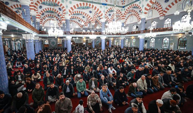 Adana, Mersin, Hatay ve Osmaniye'de bayram namazı kılındı