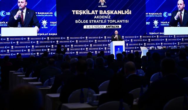 AK Parti Genel Başkan Yardımcısı Büyükgümüş, Akdeniz Bölge Strateji Toplantısı'nda konuştu: