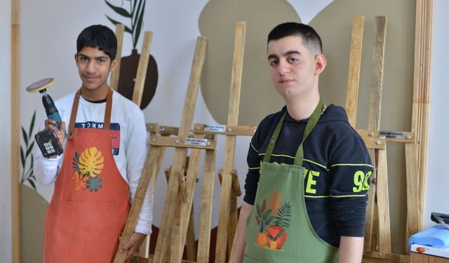 Özel eğitim öğrencileri 'Hayal Atölyesi'nde üretimle hayata hazırlanıyor