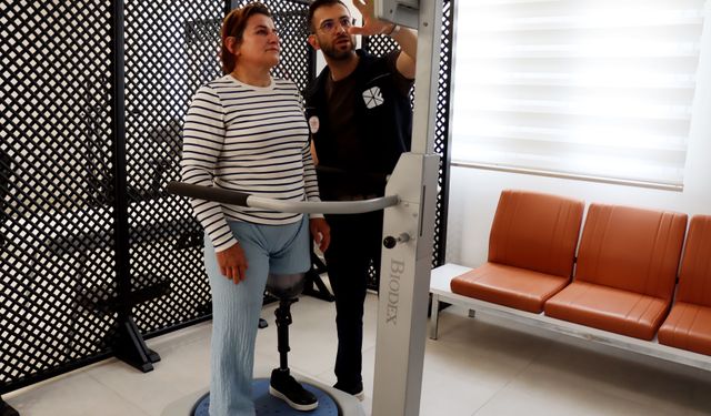 Trafik kazasında sol bacağını kaybeden kadın hayalindeki proteze 38 yıl sonra kavuştu