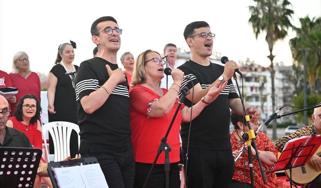 Antalya'da engelliler için sanat ve dayanışma etkinliği düzenlendi