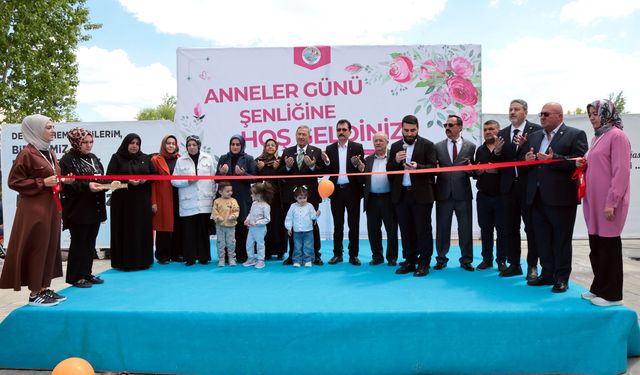 Darende'de Anneler Günü Şenliği başladı
