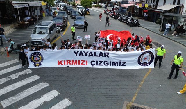 Kaş'ta Trafik ve İlkyardım Haftası kutlandı