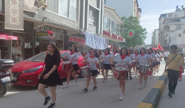 Samandağ ilçesinde 'Gençlik Yürüyüşü' düzenlendi