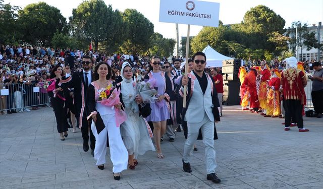 Hatay Mustafa Kemal Üniversitesinde mezuniyet töreni düzenlendi