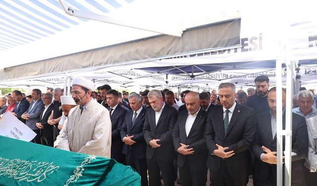 Yangında Hayatını Kaybeden Vatandaşlar Son Yolculuğuna Uğurlandı