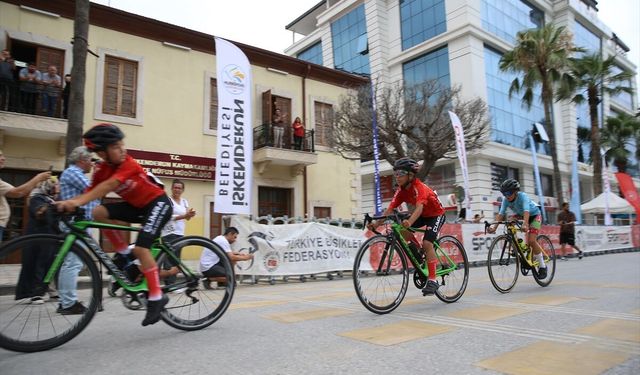 Bisiklette Türkiye Kupası 6. Etap Puanlı Yol Yarışları, Hatay'da başladı