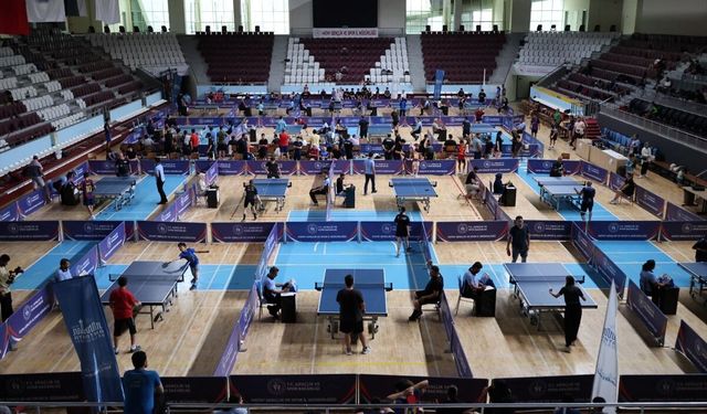 Hatay'da masa tenisi turnuvası düzenlendi