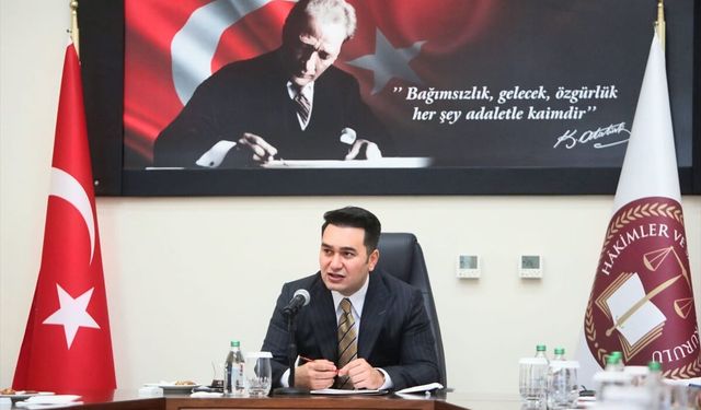 Mersin Cumhuriyet Başsavcısı Yasin Emre, gazetecilerle buluştu