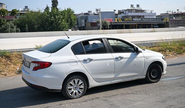 Adana'da silahlı saldırıya uğrayan otomobil sürücüsü yaralandı