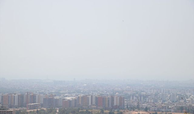 Antalya'da yüksek nem ve sıcak hava bunalttı