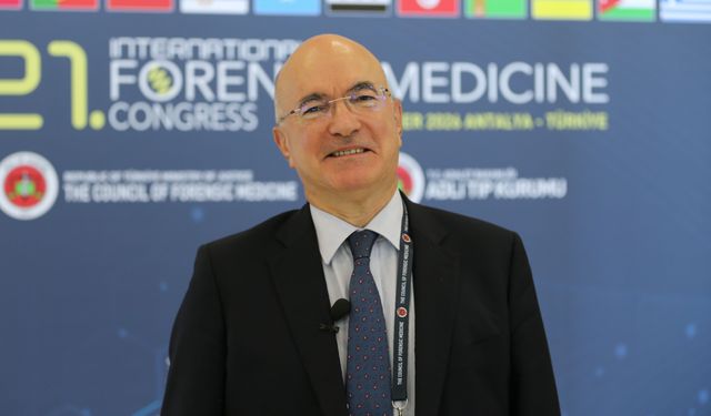 Adli tıp uzmanları Adli Tıp Günleri'nde ülkelerindeki çalışmaları anlattı