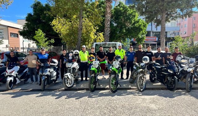 Bozyazı'da motosiklet sürücülerine trafik eğitimi verildi