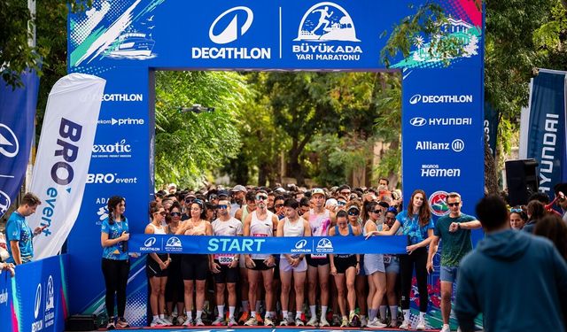 Decathlon Büyükada Yarı Maratonu 4 bin 500'ü aşkın katılımcıyla gerçekleşti