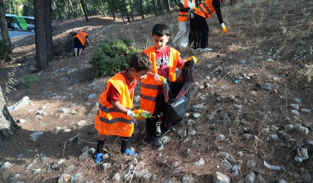 Kahramanmaraş’ta Çevre Gönüllüleri Doğa İçin El Ele