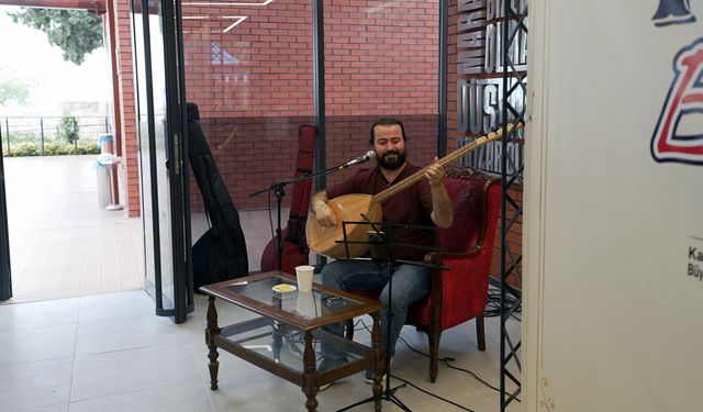 Kahramanmaraş’ta Yaşlılara Sazlı Sözlü Kale Eğlence