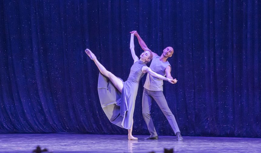 Antalya Devlet Opera ve Balesi "Dünya Dans Günü'nü gala gecesinde kutladı