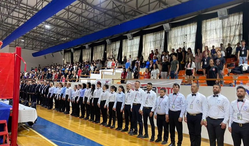 Bekir Özer Türkiye Muaythai Şampiyonası Antalya'da başladı