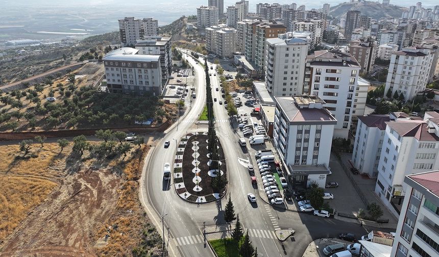 Adil Erdem Bayazıt Caddesi'nin Yeni Görünümü Beğeni Topluyor