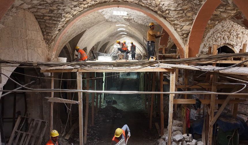Tarihi Bezirgan Çarşısında Restorasyon Çalışmaları Başladı