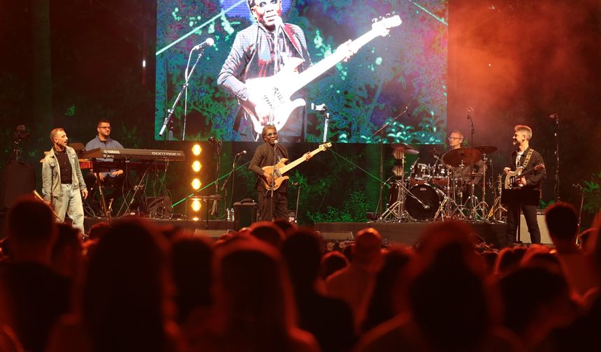 8. Antalya Akra Caz Festivali'nde Richard Bona sahne aldı