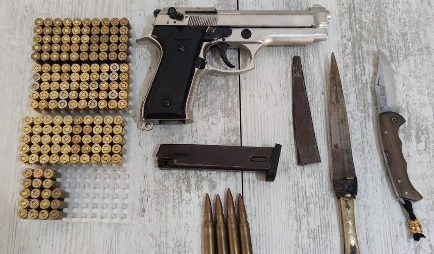 Adana merkezli silah kaçakçılığı operasyonunda 21 zanlı tutuklandı