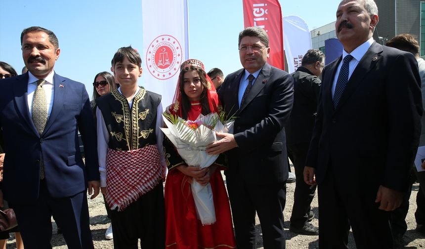 AK Parti Genel Başkan Yardımcısı  Yayman, Hatay'da adalet sarayı temel atma töreninde konuştu: