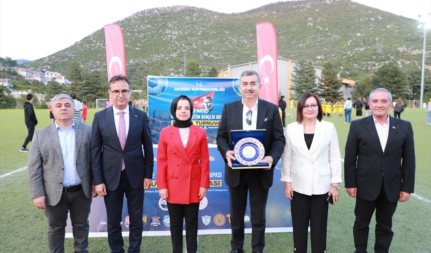 Akseki'de Gençlik Kupası Futbol Turnuvası düzenlendi