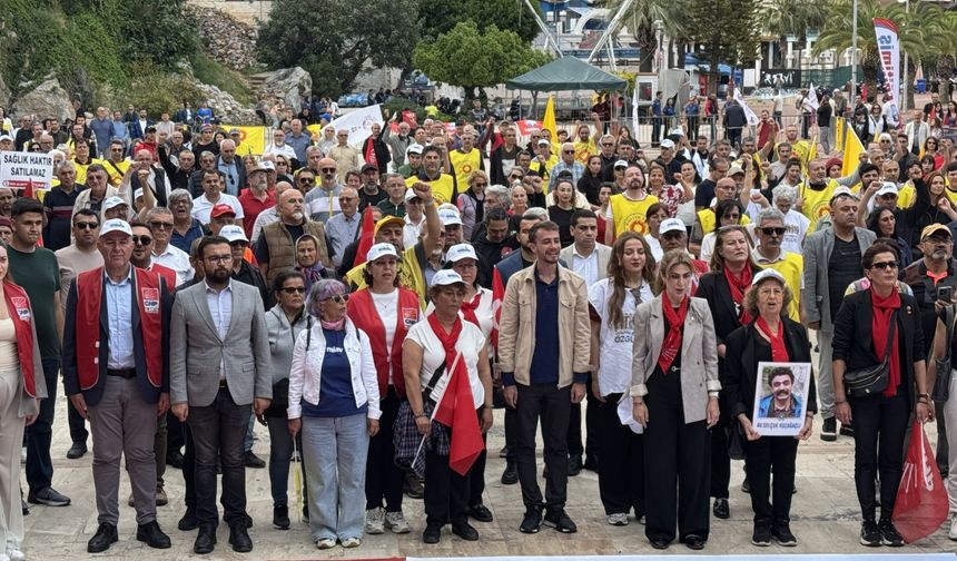 Alanya'da 1 Mayıs Emek ve Dayanışma Günü kutlandı