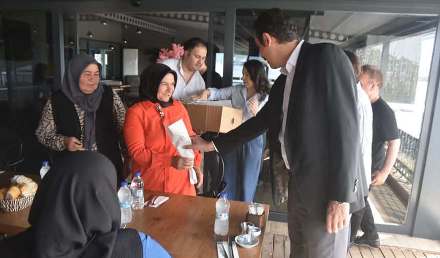 Bozyazı Kaymakamı Tuncay Topsakaloğlu şehit ve gazi aileleriyle buluştu