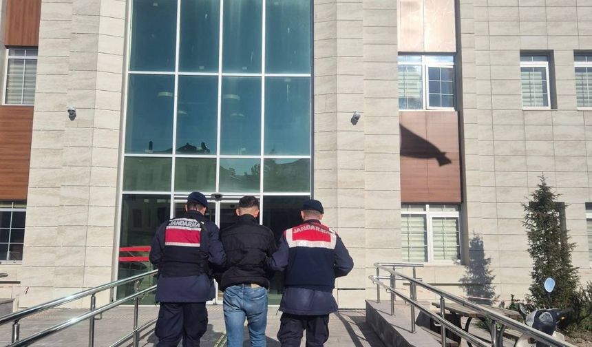 Burdur'da narkotik ve kaçakçılık operasyonlarında 16 zanlı tutuklandı