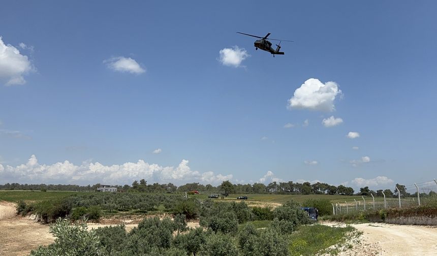 GÜNCELLEME - Adana'da jandarma cayrokopteri araziye sert iniş yaptı
