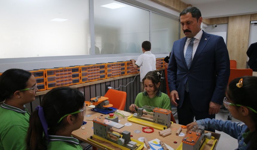 Hatay Valisi Mustafa Masatlı, M2 STEAM Merkezi'nin açılışını gerçekleştirdi