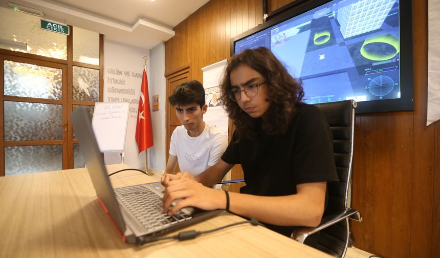 Hataylı öğrenciler TEKNOFEST'in Uçan Araba Simülasyon Yarışması'nda mücadele edecek