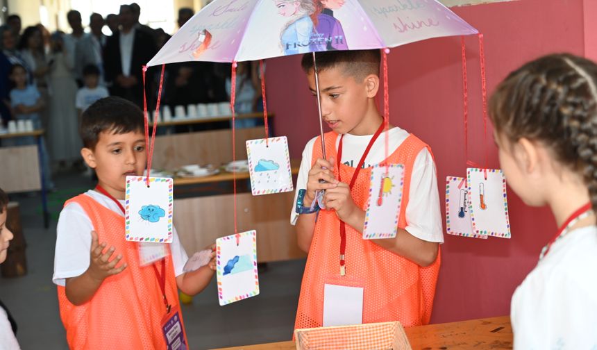 Kadirli’de “4006 TÜBİTAK Bilim Fuarı” düzenlendi