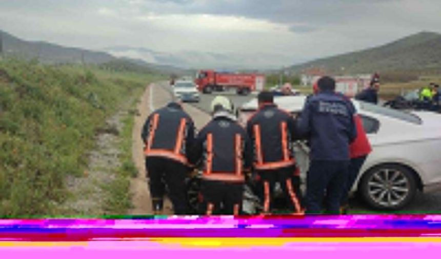 Malatya'da iki otomobilin çarpıştığı kazada 2 kişi öldü, 2 kişi yaralandı