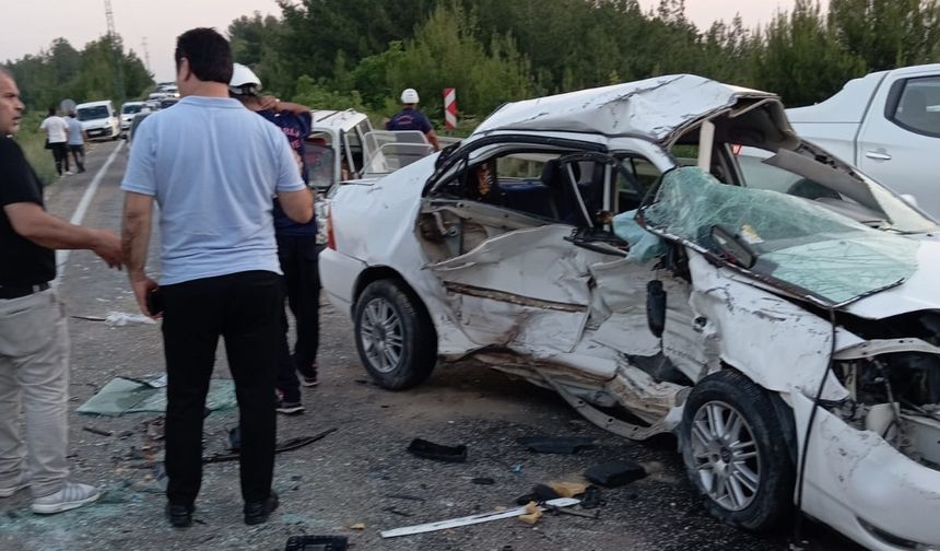 Osmaniye'de 4 aracın karıştığı trafik kazasında 1 kişi öldü, 6 kişi yaralandı