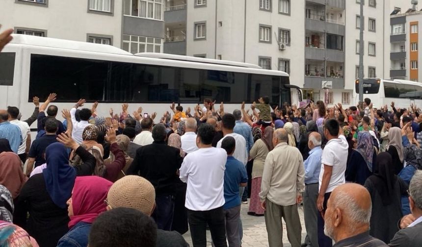 Osmaniye’de hacı adayları dualarla uğurlandı