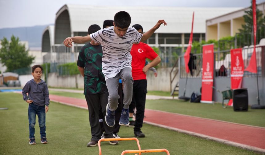 Özel gereksinimli depremzede çocuklar spor ve oyunlarla rehabilite ediliyor