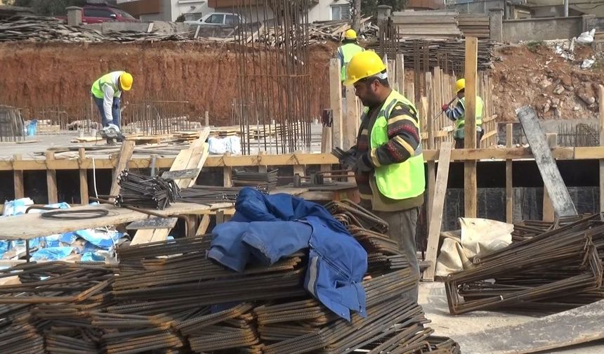 Kahramanmaraş'ta İşçiler, 1 Mayıs'ta Depremzedeler İçin Tatil Yapmadı