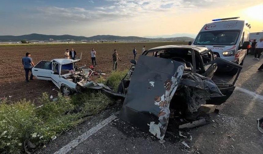 Trafik kazasında ağır yaralanan 2 kişi hayatını kaybetti