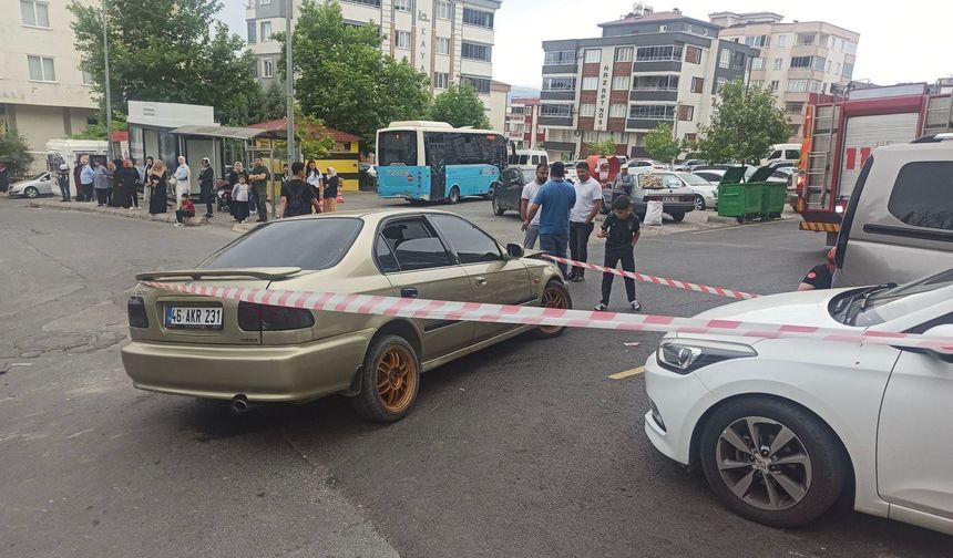 Kahramanmaraş’ta halk otobüsü ile otomobil çarpıştı: 3 yaralı