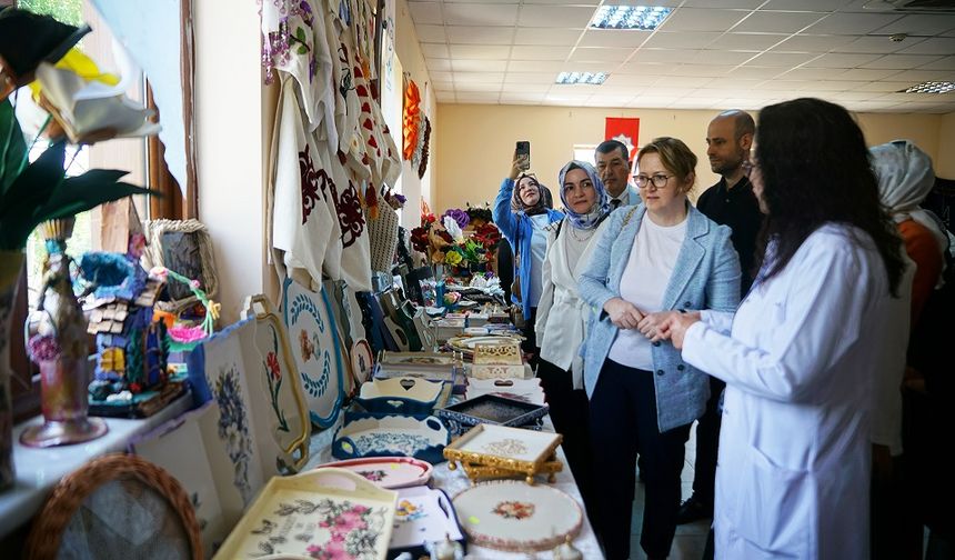 Kadınların El Emeği Ürünleri Sergiyle Taçlandırıldı