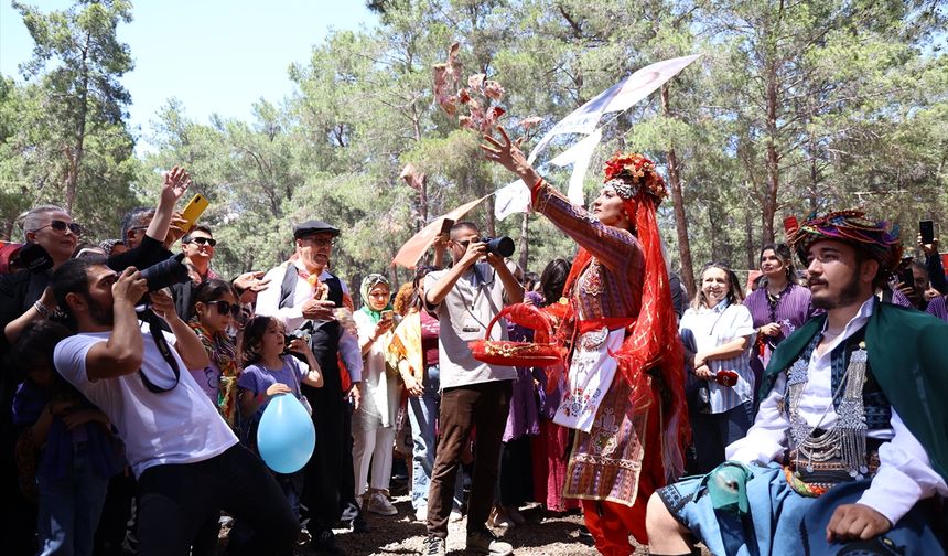Antalya'daki 4. Uluslararası Yörük Türkmen Festivali sona erdi