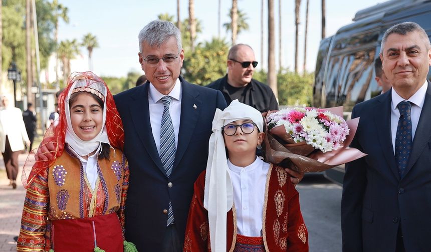 Sağlık Bakanı Kemal Memişoğlu, Mersin Valiliği'nde konuştu: