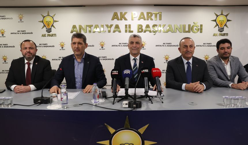 Ticaret Bakanı Bolat, Antalya'da partililerle buluştu: